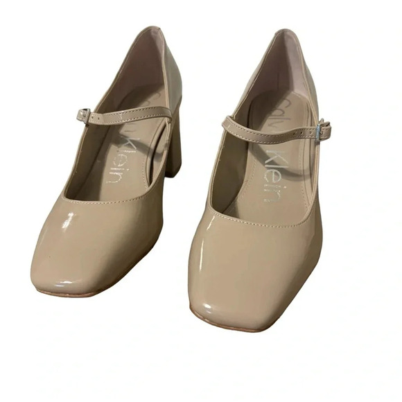 ✨ Calvin Klein Jatlee Patent Block Heel Pumps – Nude Beige 8.5 👠✨ - Picture 2 of 5